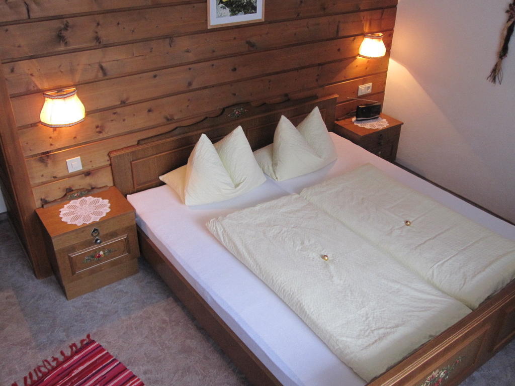 Haus Walch Apartment Jerzens Room photo